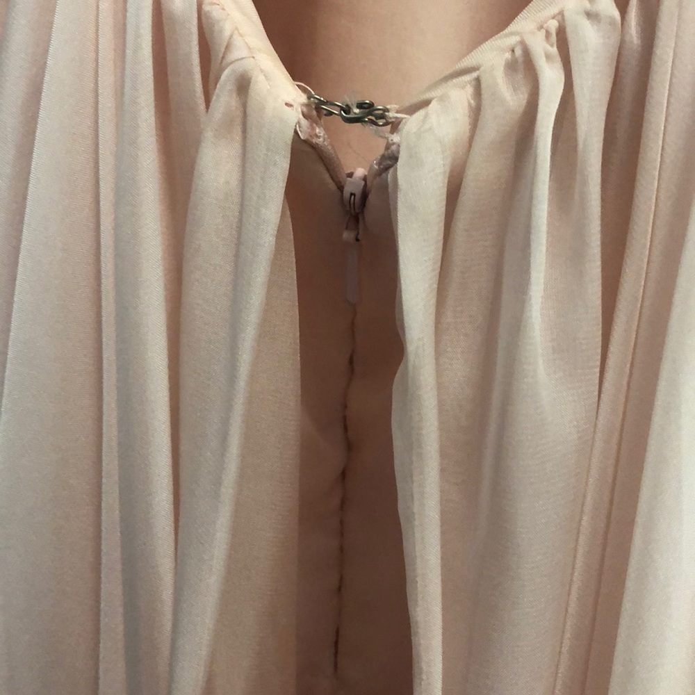 Pink chiffon prom dress - Picture 7 of 8